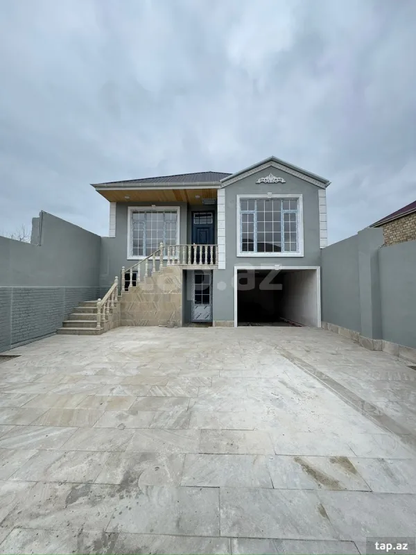 Satılır 4 otaqlı həyət evi