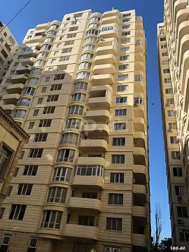 Satılır 3 otaqlı yeni tikili 75 m²