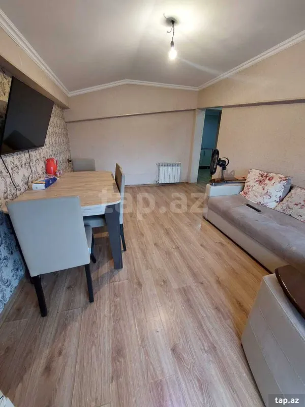 Satılır 3 otaqlı yeni tikili 75 m²