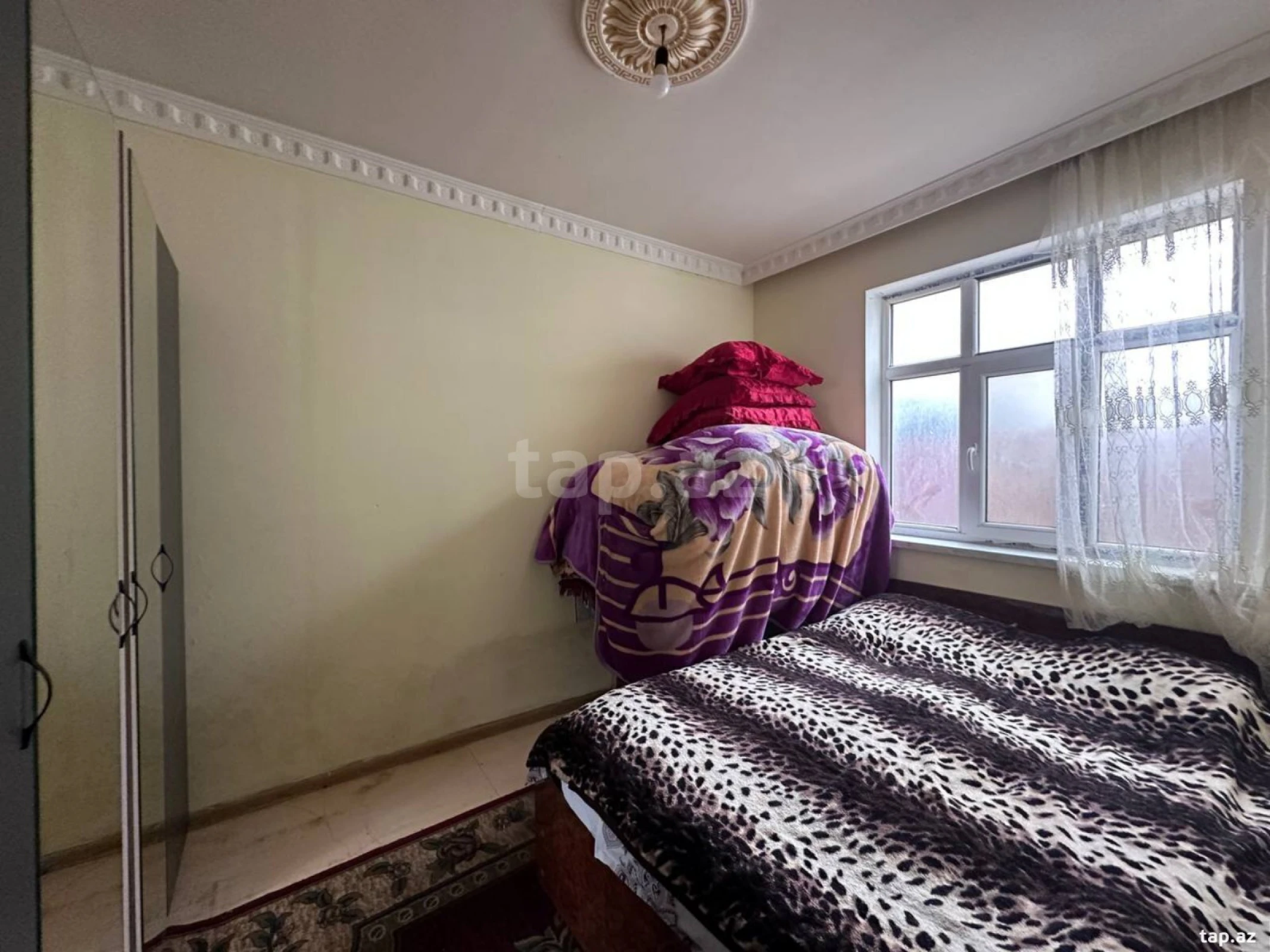 Satılır 2 otaqlı həyət evi