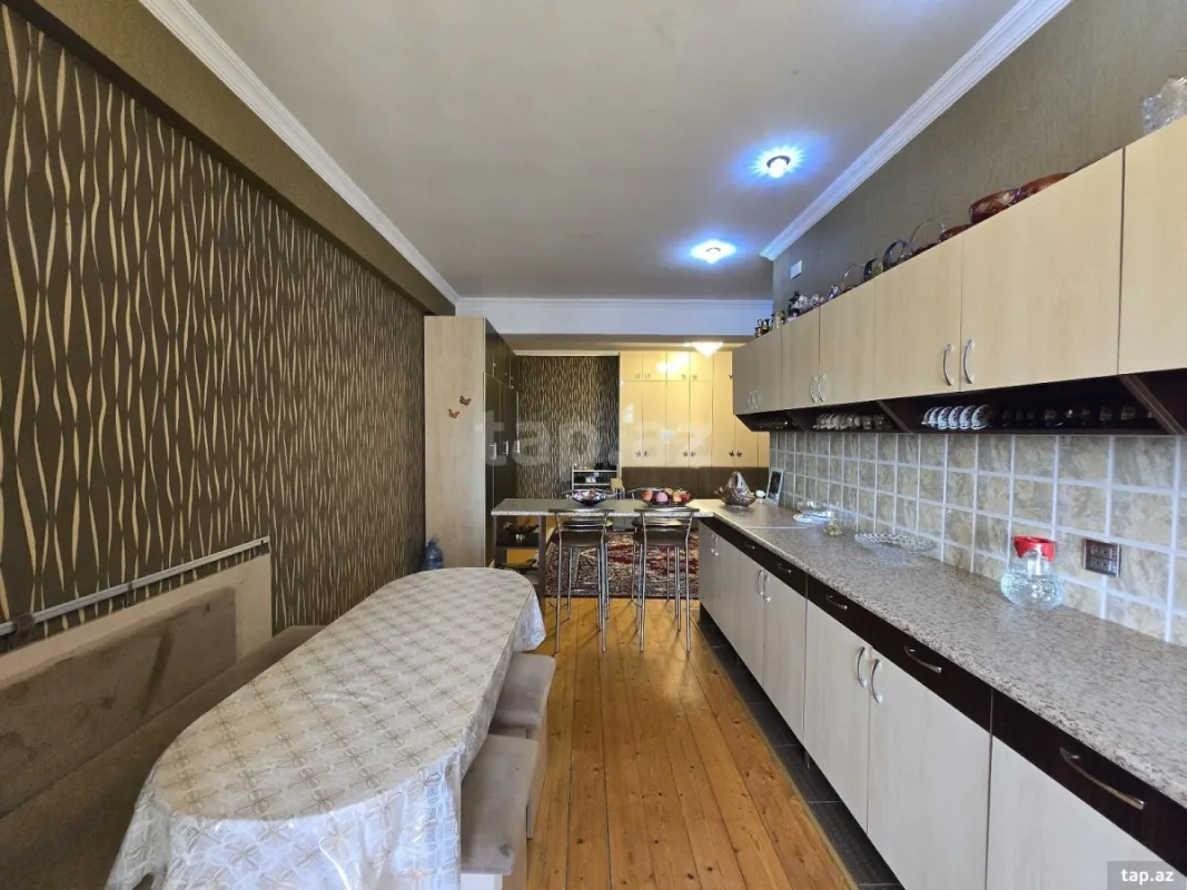 Satılır 3 otaqlı yeni tikili 115 m²