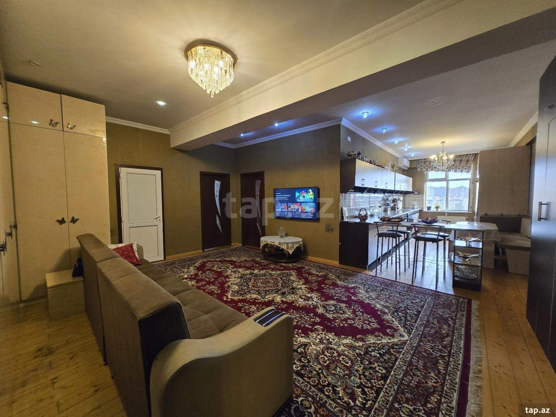 Satılır 3 otaqlı yeni tikili 115 m²