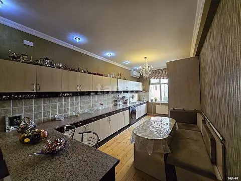 Satılır 3 otaqlı yeni tikili 115 m²