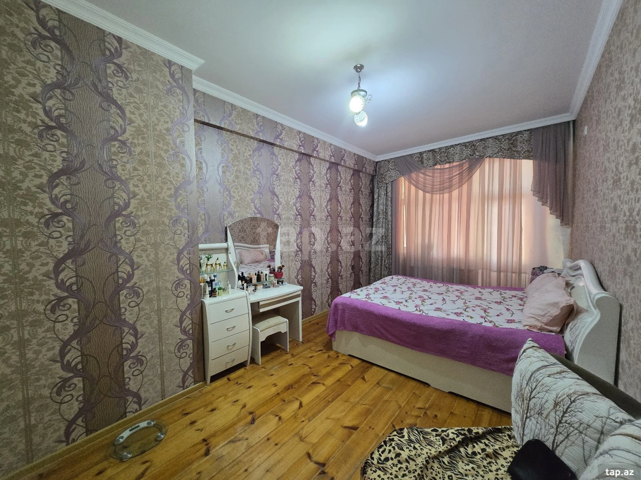 Satılır 3 otaqlı yeni tikili 115 m²