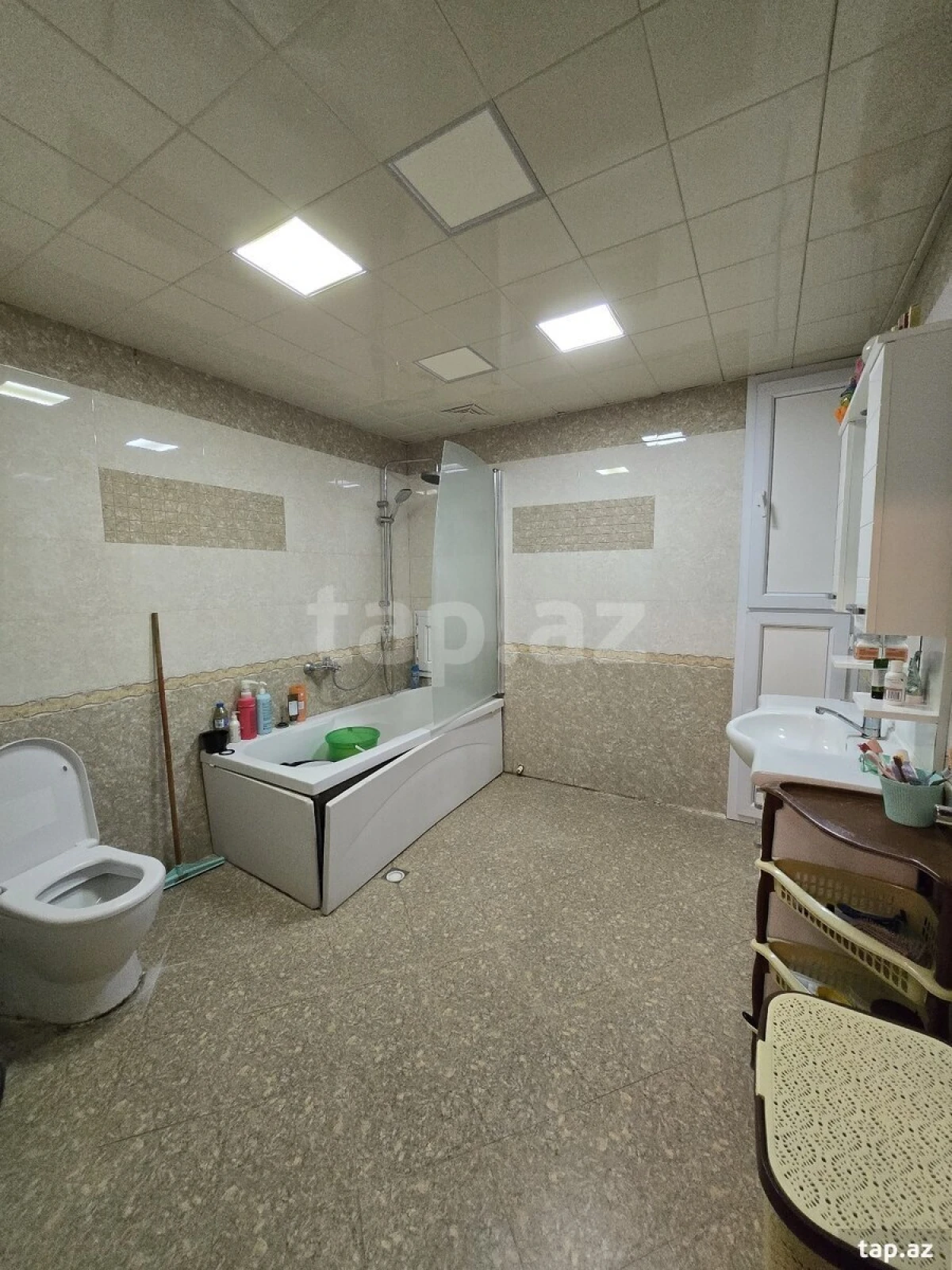 Satılır 3 otaqlı yeni tikili 115 m²