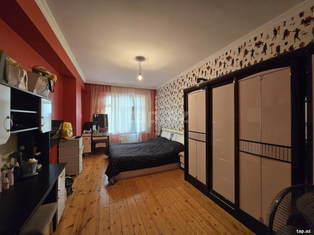 Satılır 3 otaqlı yeni tikili 115 m²