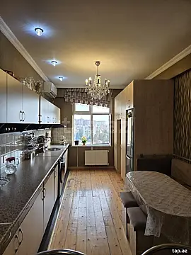 Satılır 3 otaqlı yeni tikili 115 m²