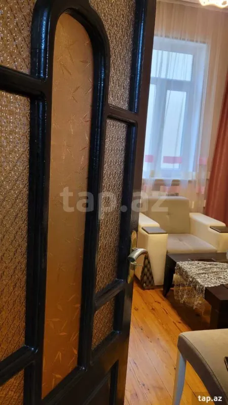 Satılır 7 otaqlı həyət evi