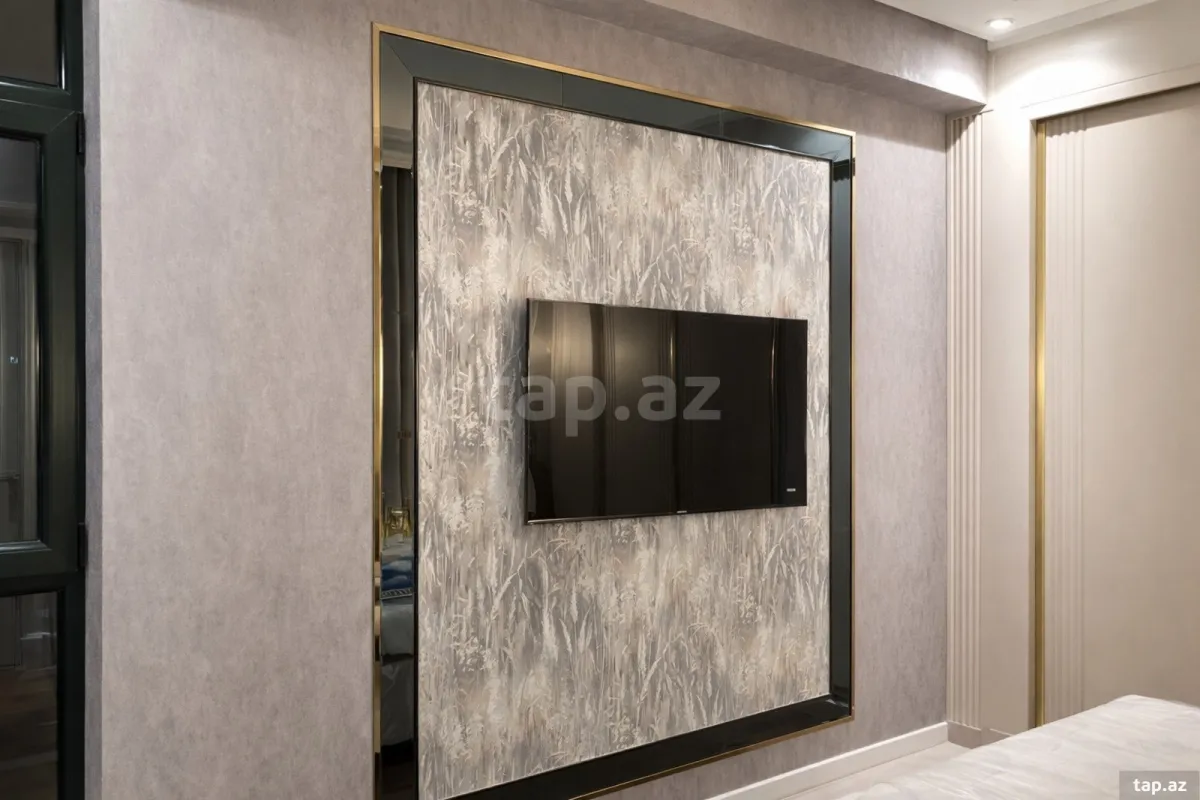 Satılır 3 otaqlı yeni tikili 125 m²