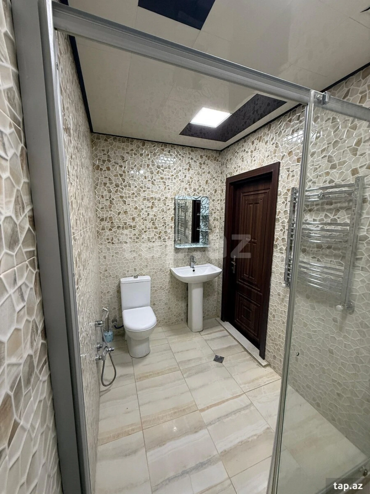 Kirayə verilir 2 otaqlı yeni tikili 55 m²