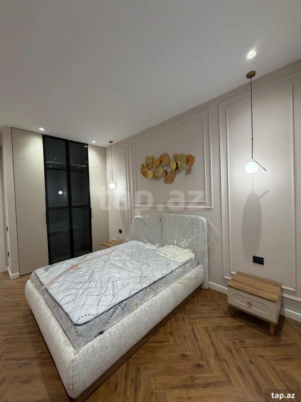 Kirayə verilir 4 otaqlı yeni tikili 200 m²