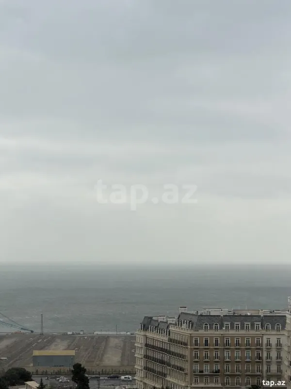 Kirayə verilir 4 otaqlı yeni tikili 200 m²