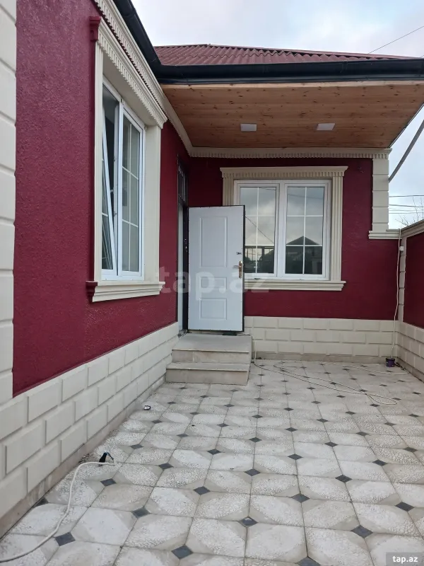 Satılır 3 otaqlı həyət evi