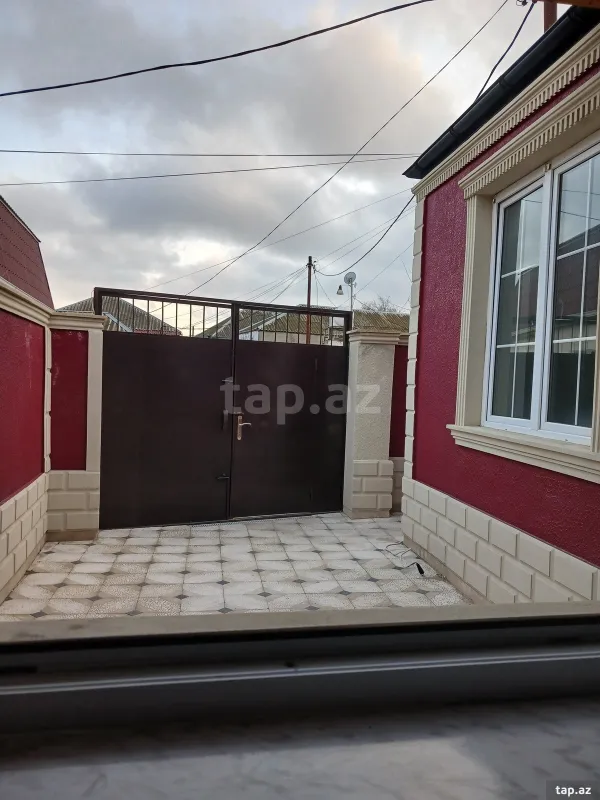 Satılır 3 otaqlı həyət evi