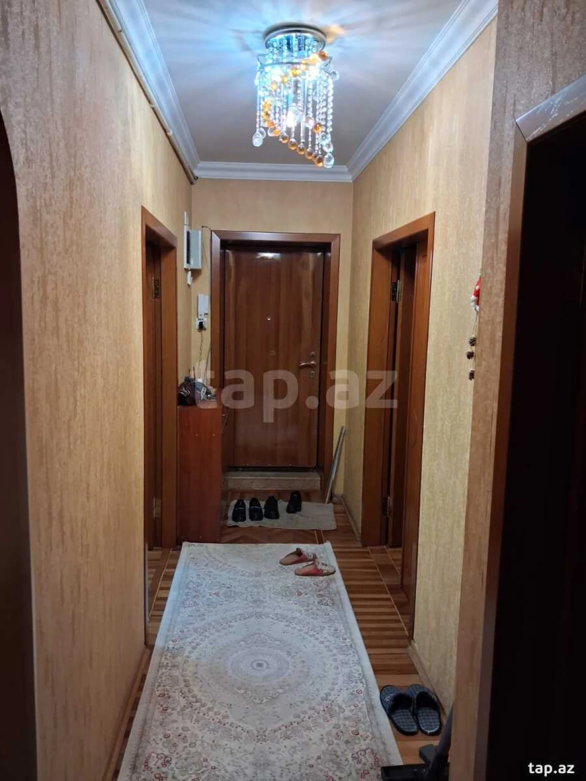 Satılır 4 otaqlı mənzil 102 m²