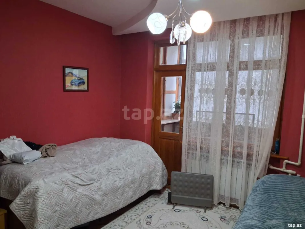 Satılır 4 otaqlı mənzil 102 m²