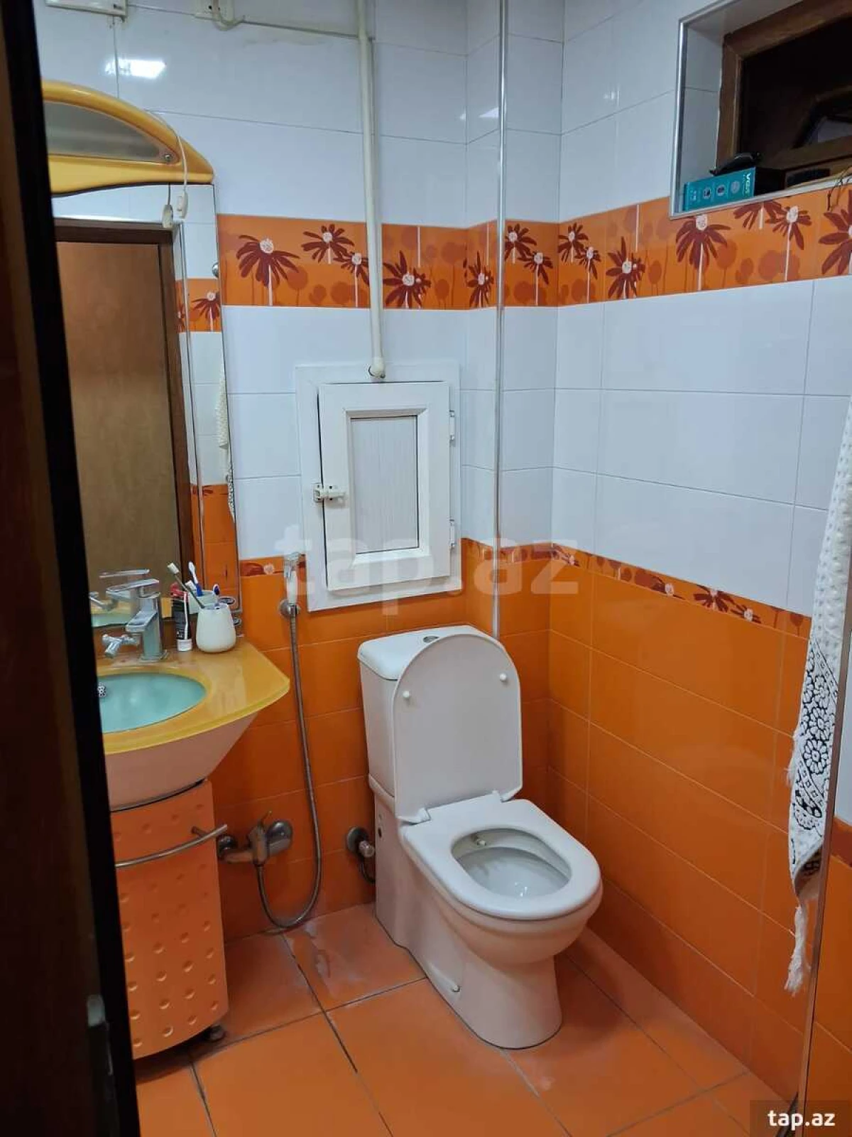 Satılır 4 otaqlı mənzil 102 m²