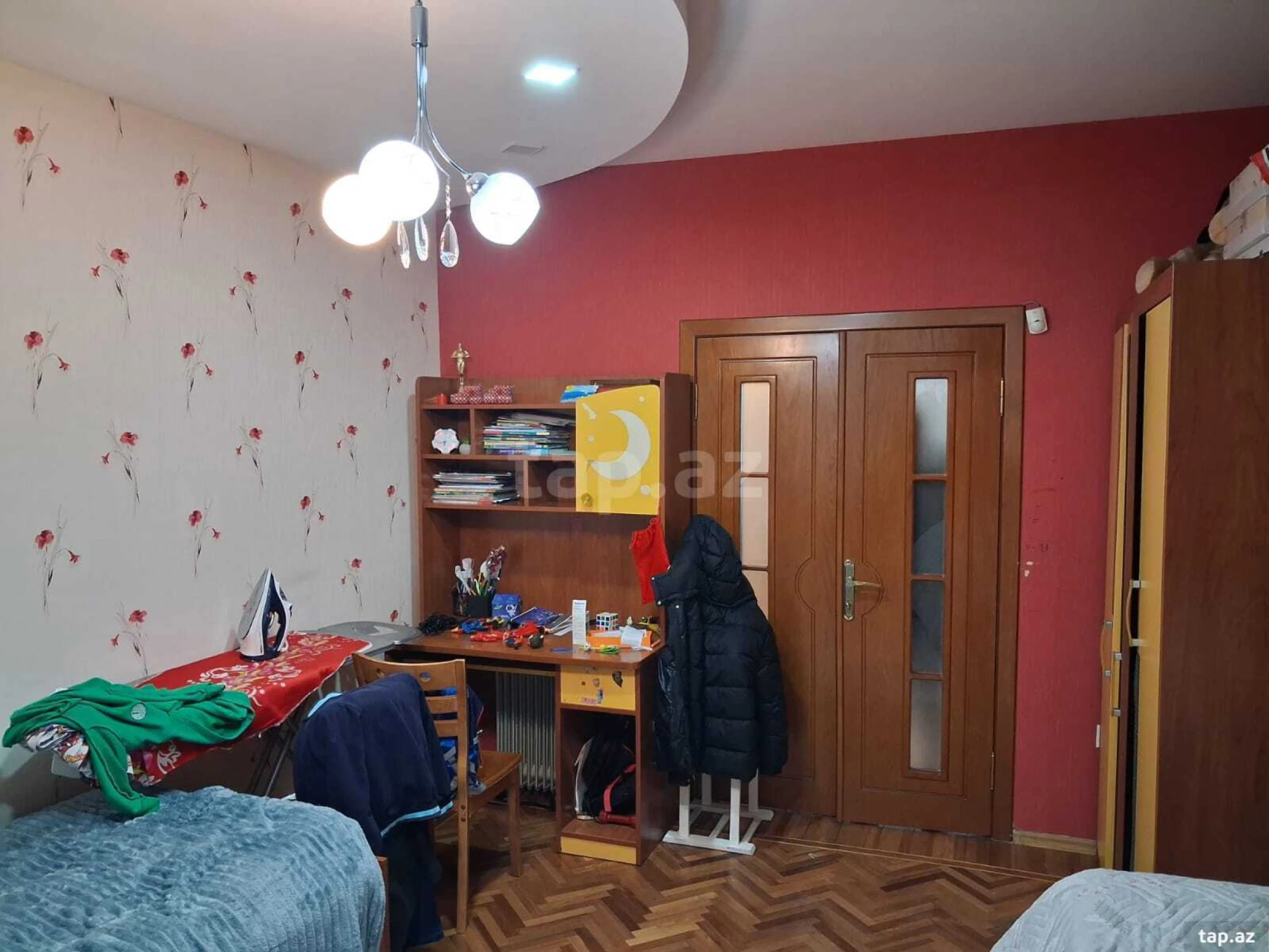 Satılır 4 otaqlı mənzil 102 m²
