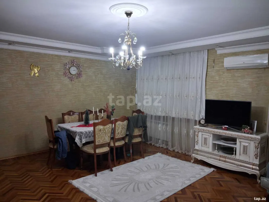 Satılır 4 otaqlı mənzil 102 m²