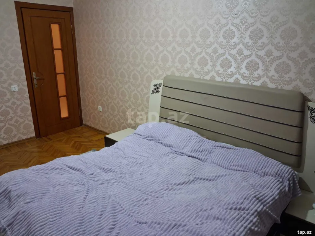 Satılır 4 otaqlı mənzil 102 m²