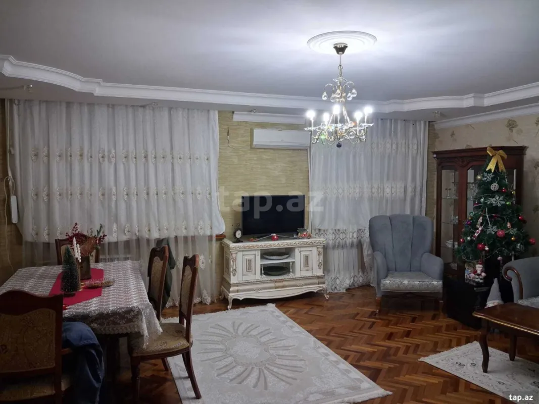 Satılır 4 otaqlı mənzil 102 m²