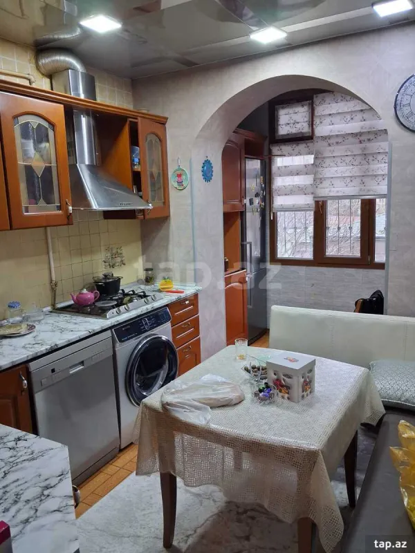 Satılır 4 otaqlı mənzil 102 m²