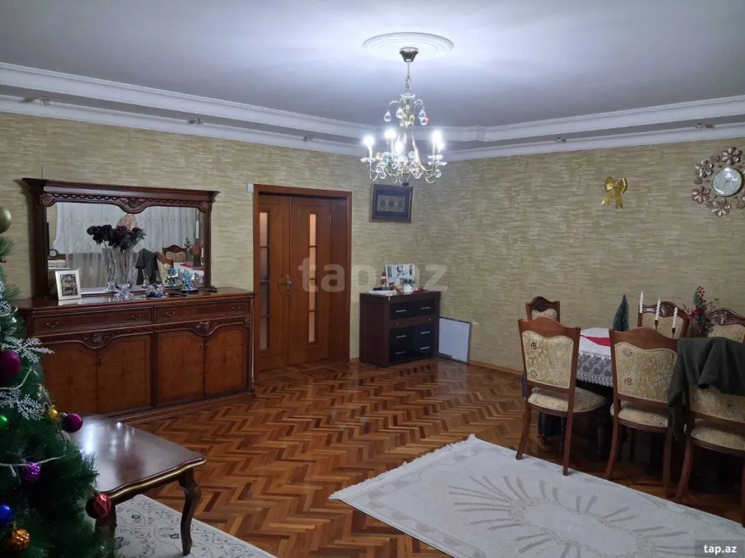 Satılır 4 otaqlı mənzil 102 m²