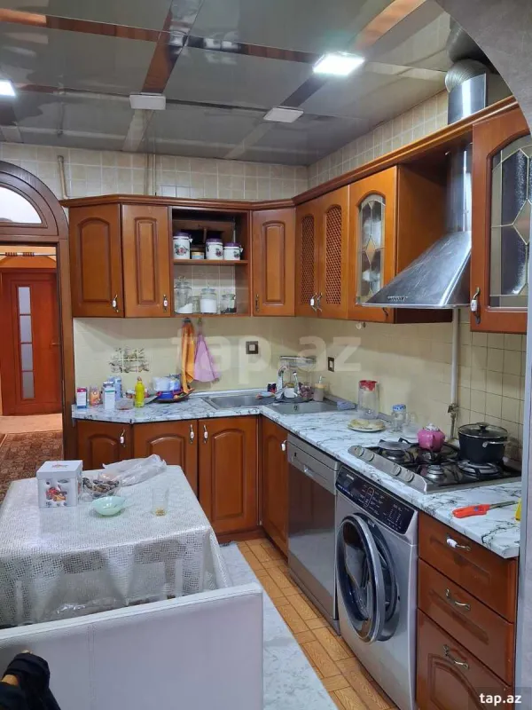 Satılır 4 otaqlı mənzil 102 m²