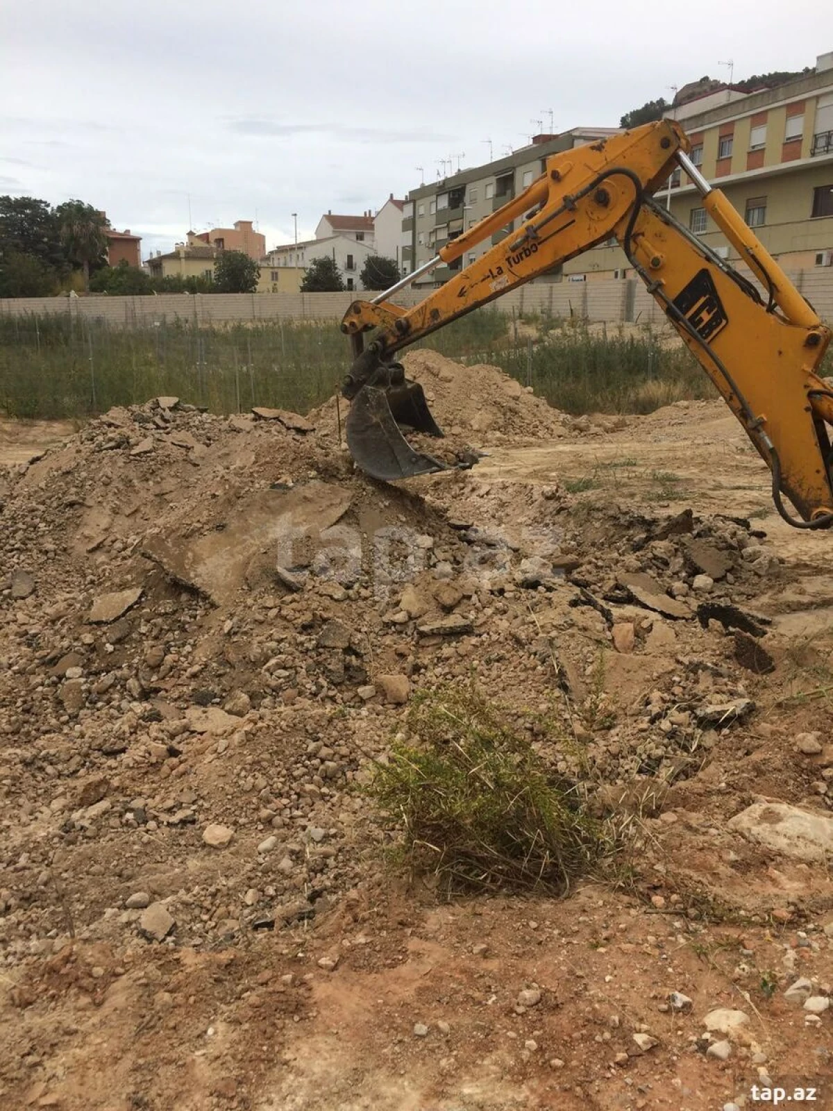 Satılır torpaq sahəsi