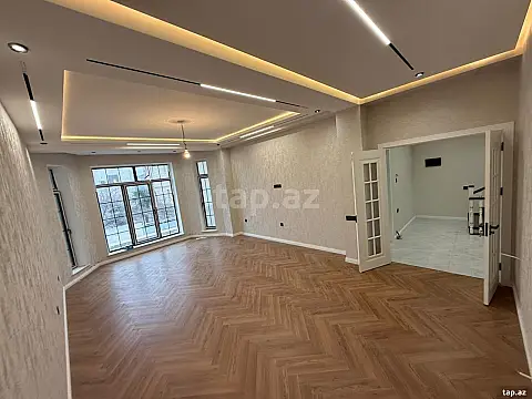 Satılır 6 otaqlı həyət evi