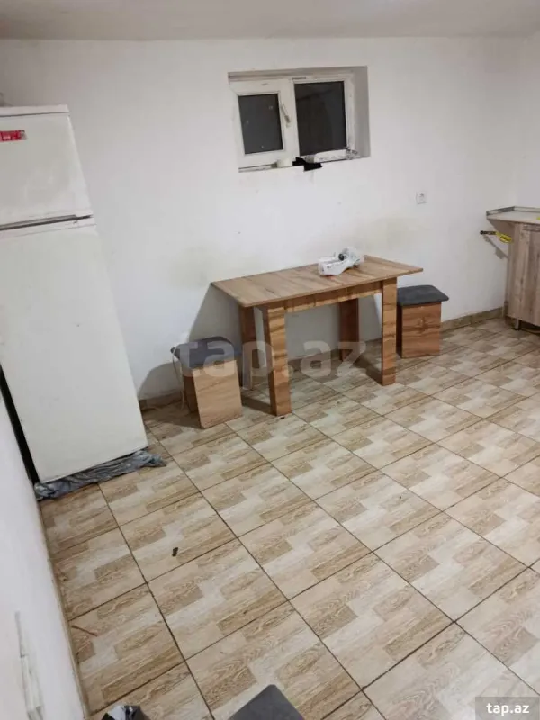 Kirayə verilir 1 otaqlı həyət evi