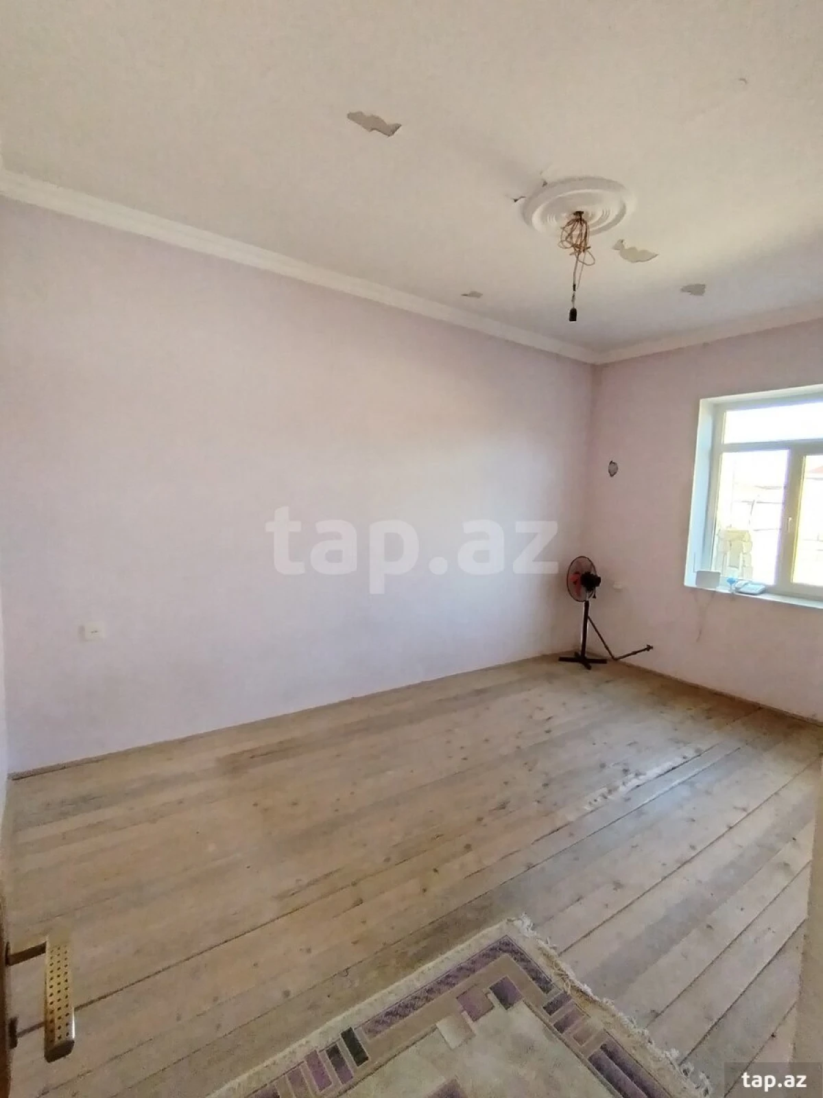 Satılır 5 otaqlı həyət evi