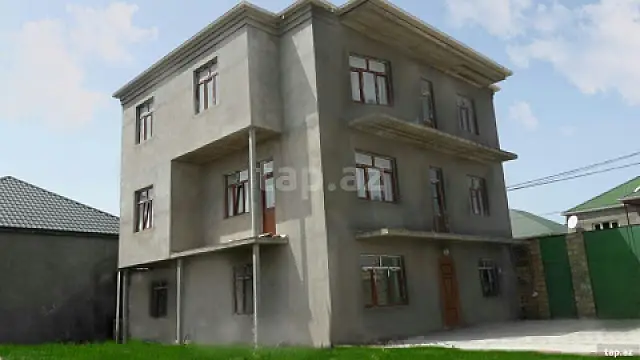Satılır 7 otaqlı həyət evi 330 m²