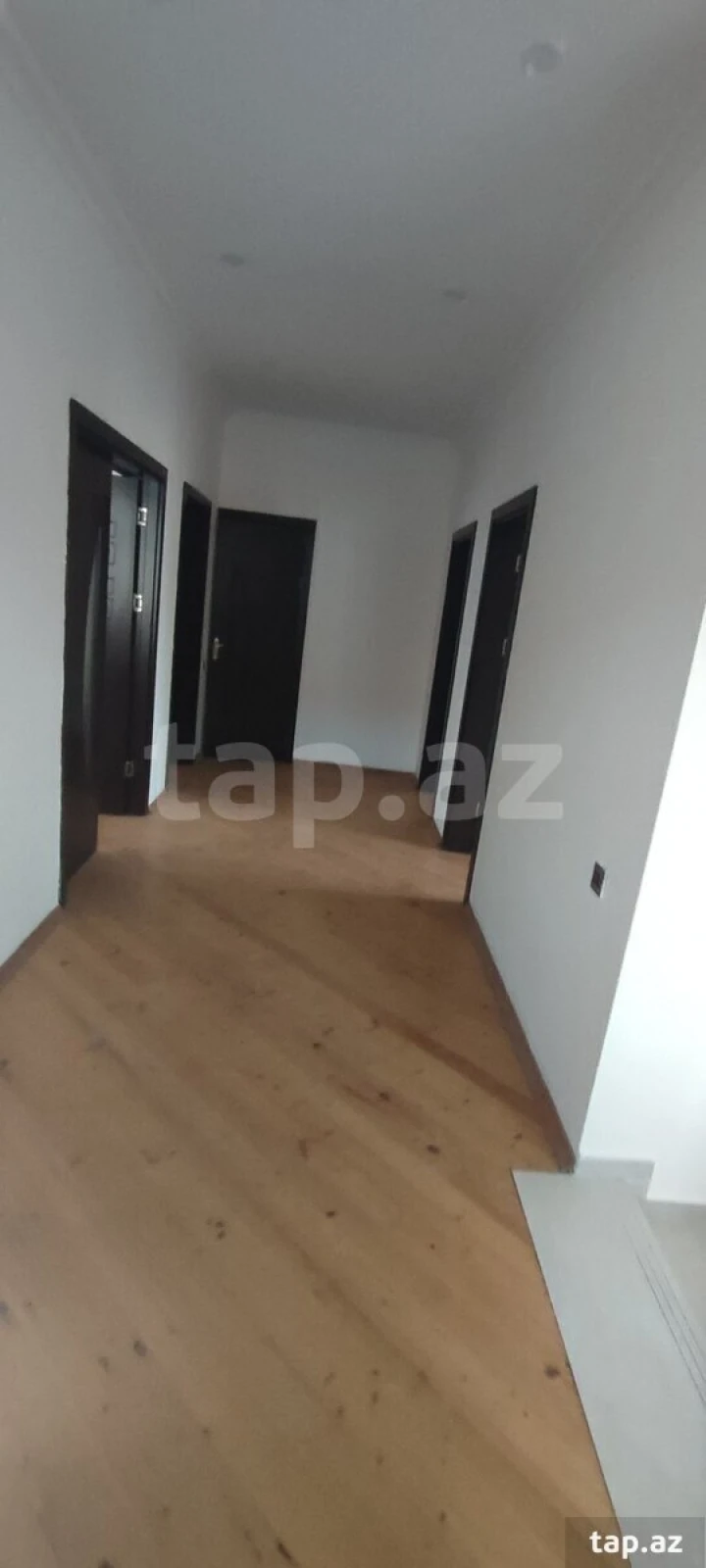 Satılır 7 otaqlı həyət evi 330 m²