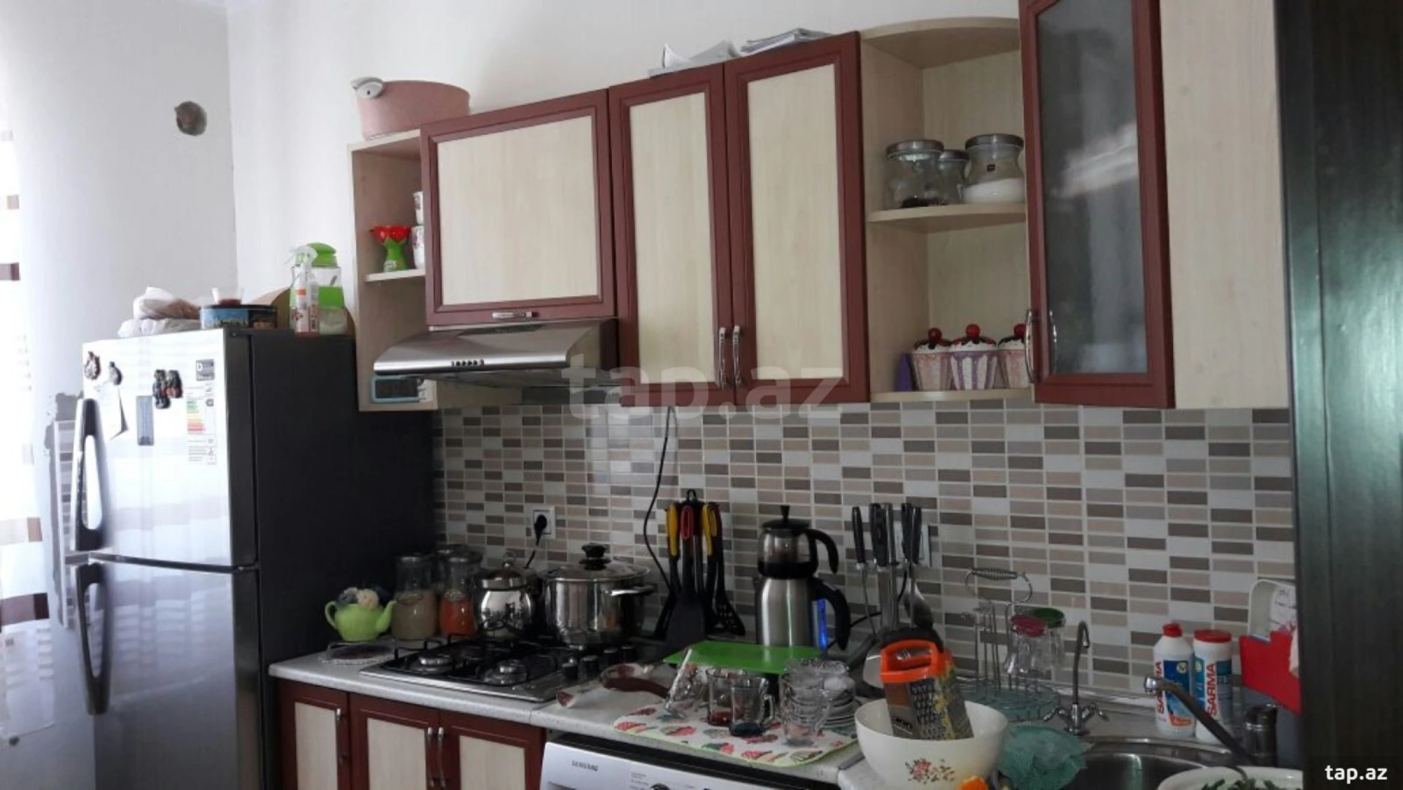 Satılır 7 otaqlı həyət evi 330 m²