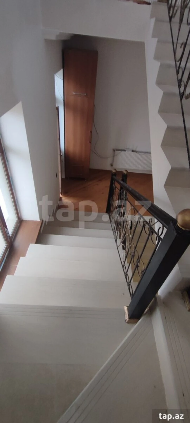 Satılır 7 otaqlı həyət evi 330 m²