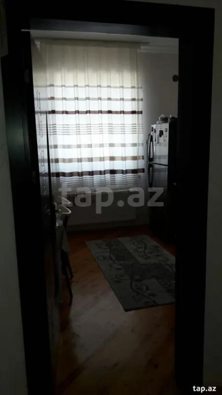 Satılır 7 otaqlı həyət evi 330 m²