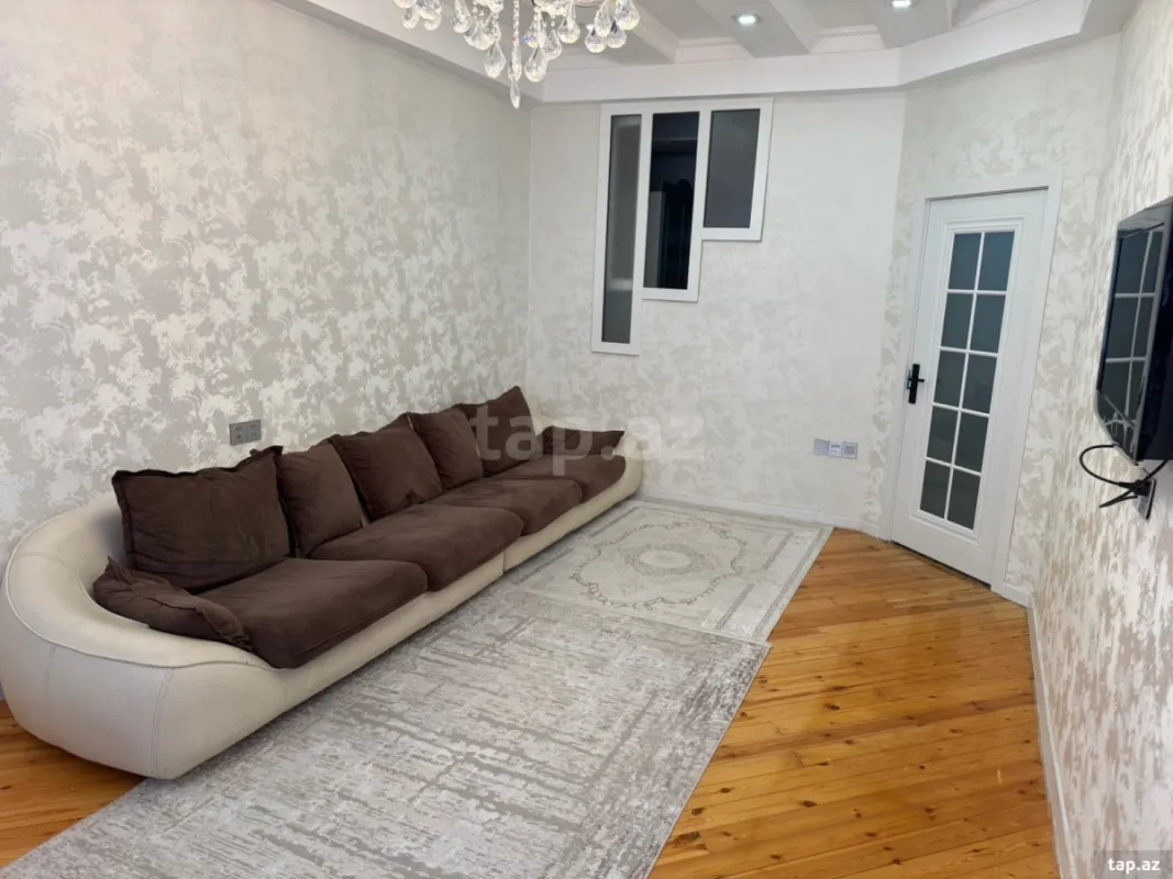 Satılır 3 otaqlı yeni tikili 60 m²