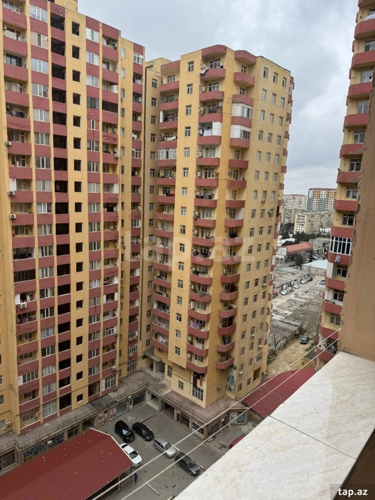 Satılır 3 otaqlı yeni tikili 60 m²
