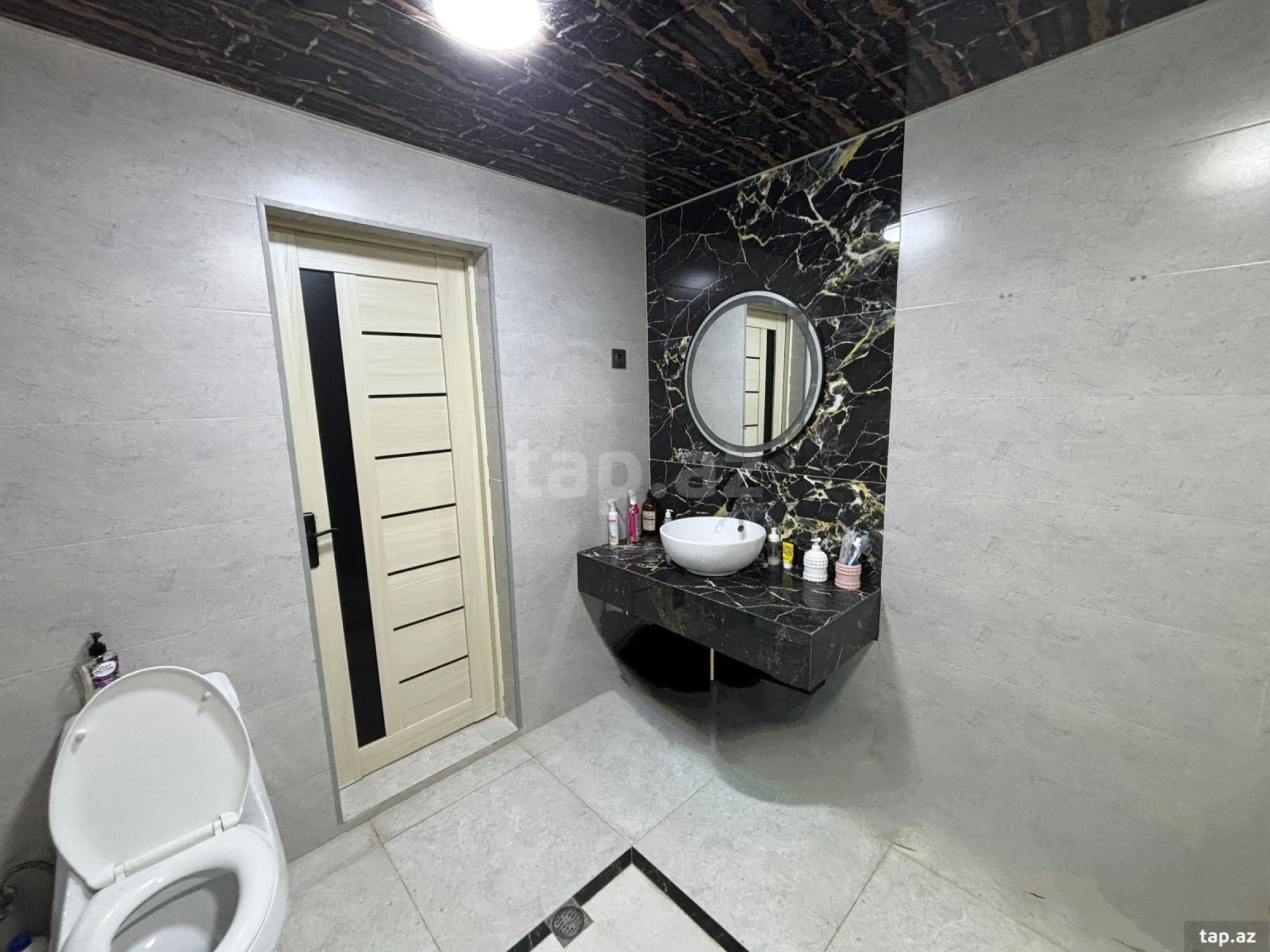 Satılır 4 otaqlı həyət evi