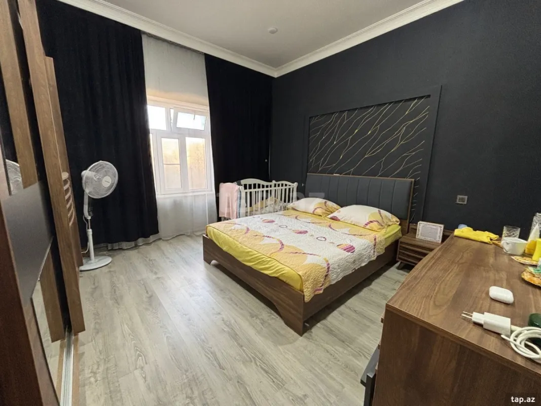 Satılır 4 otaqlı həyət evi