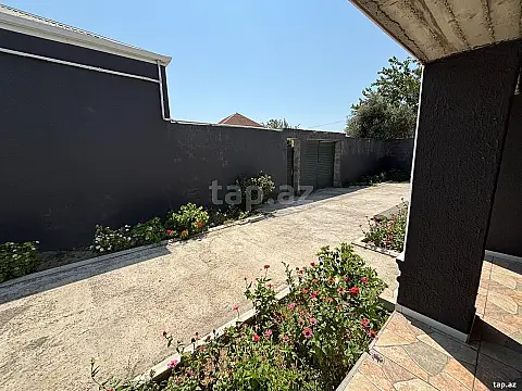 Satılır 4 otaqlı həyət evi