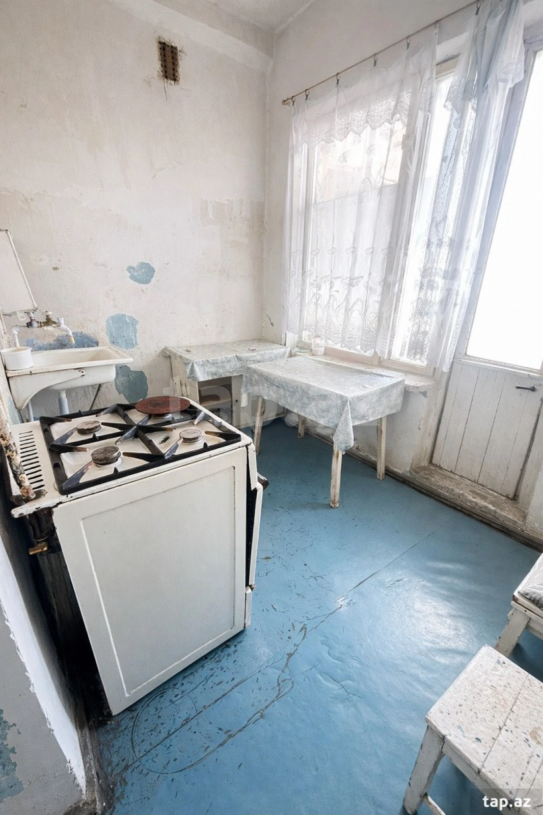 Satılır 4 otaqlı mənzil 100 m²