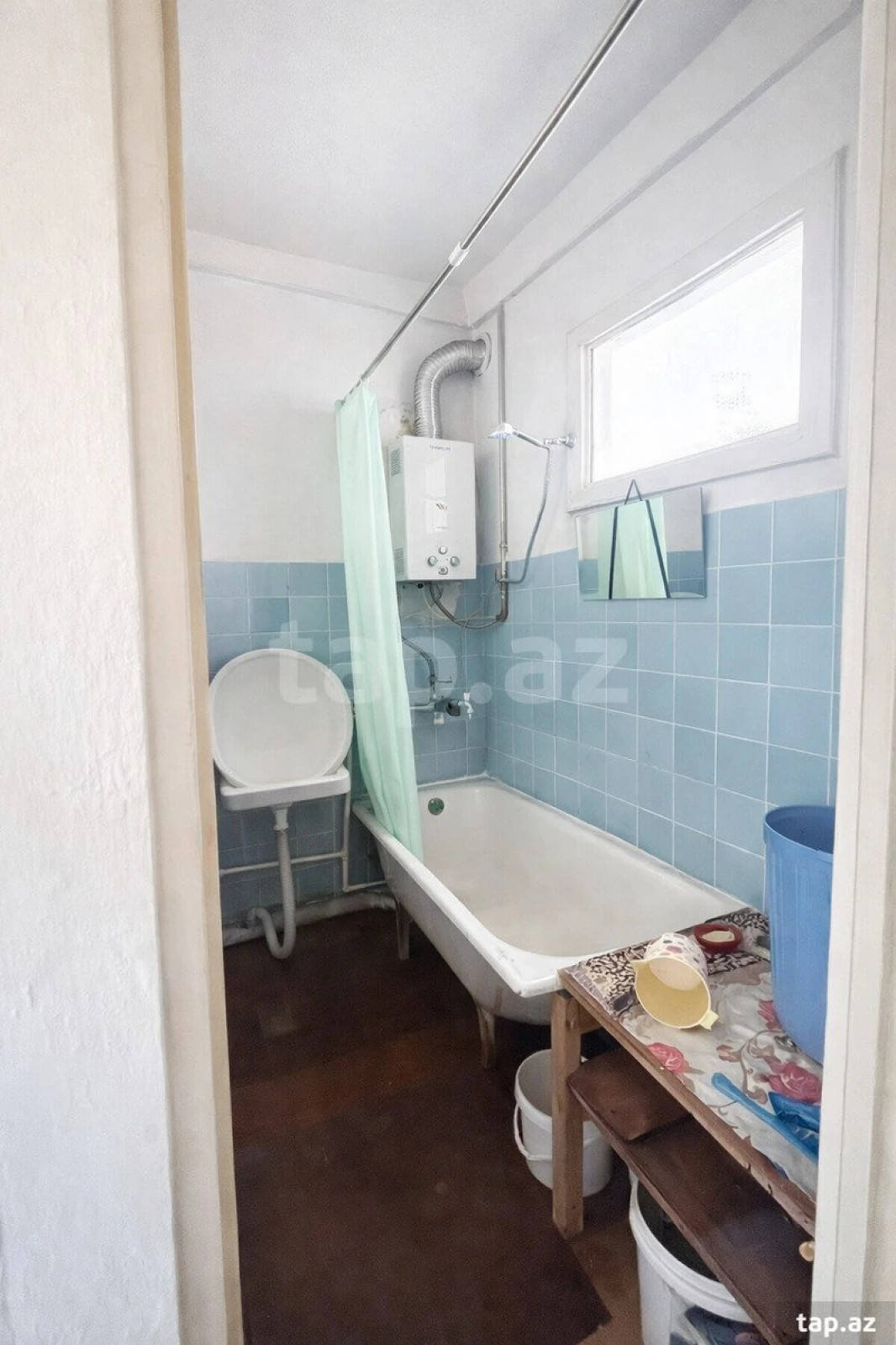 Satılır 4 otaqlı mənzil 100 m²