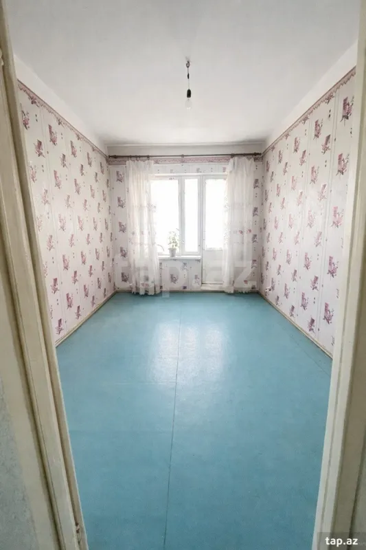 Satılır 4 otaqlı mənzil 100 m²