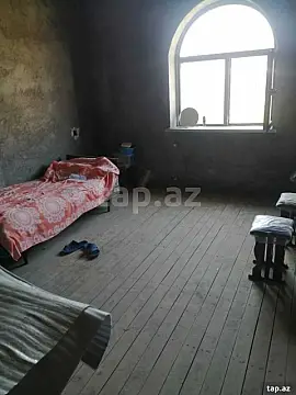 Satılır 5 otaqlı həyət evi