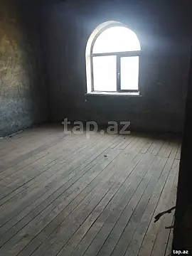 Satılır 5 otaqlı həyət evi