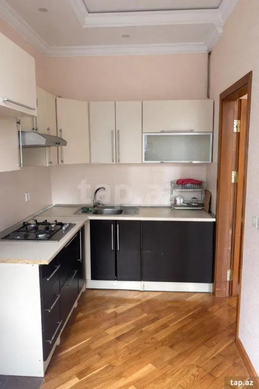 Satılır 2 otaqlı yeni tikili 60 m²