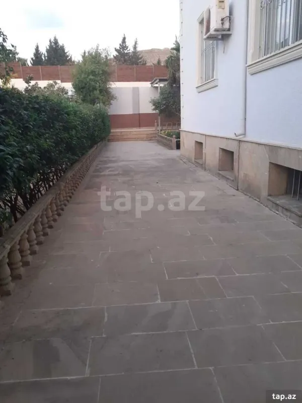 Kirayə verilir 4 otaqlı həyət evi