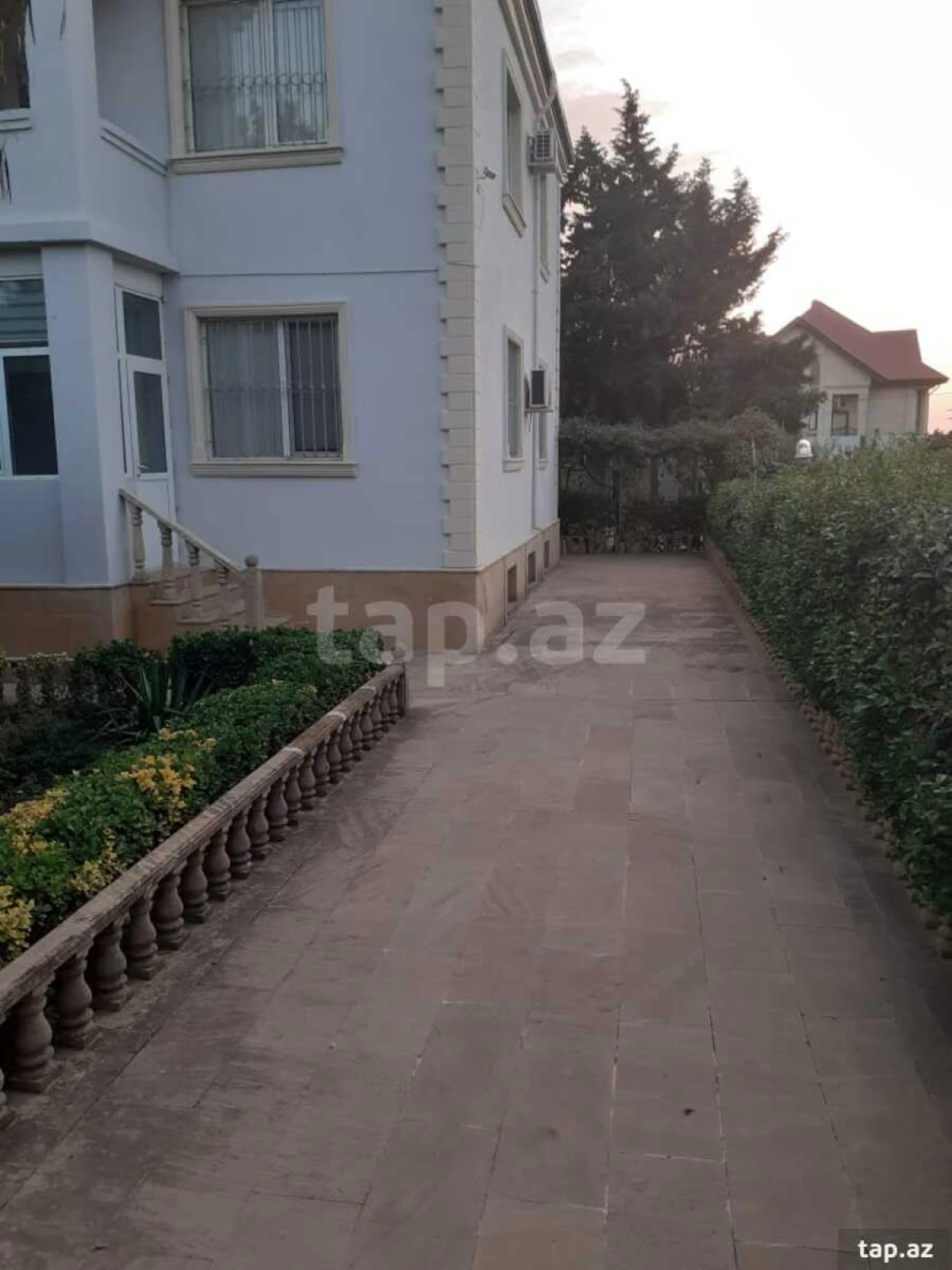 Kirayə verilir 4 otaqlı həyət evi